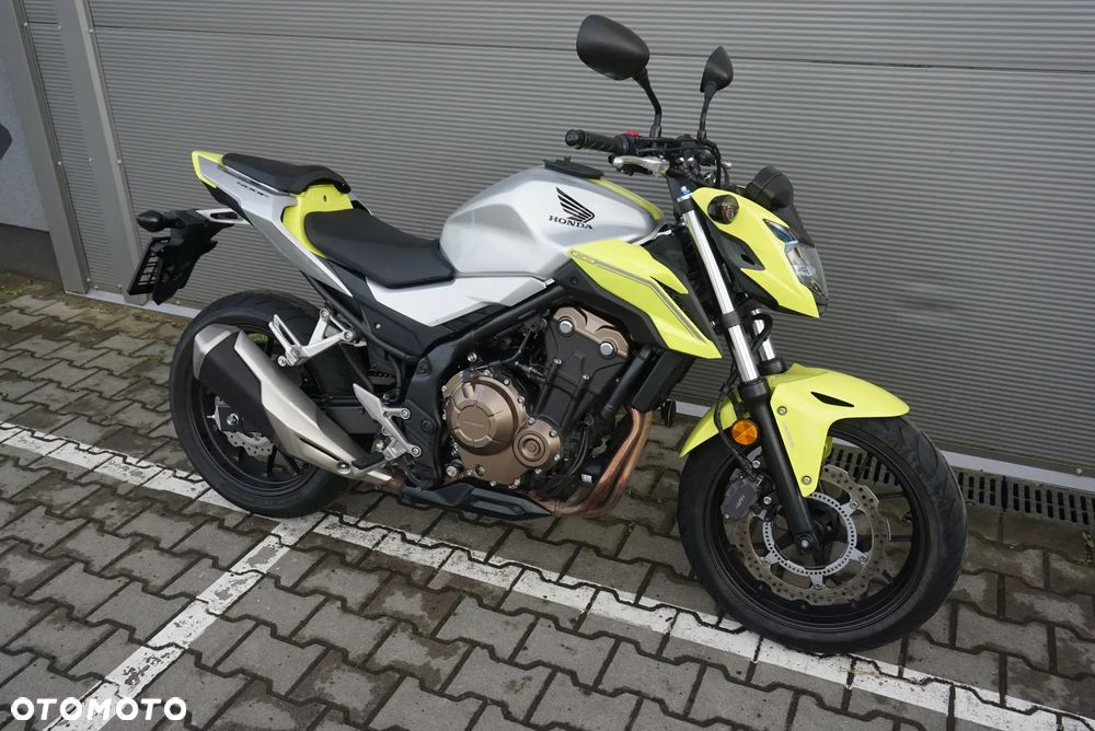 Honda CB - 1
