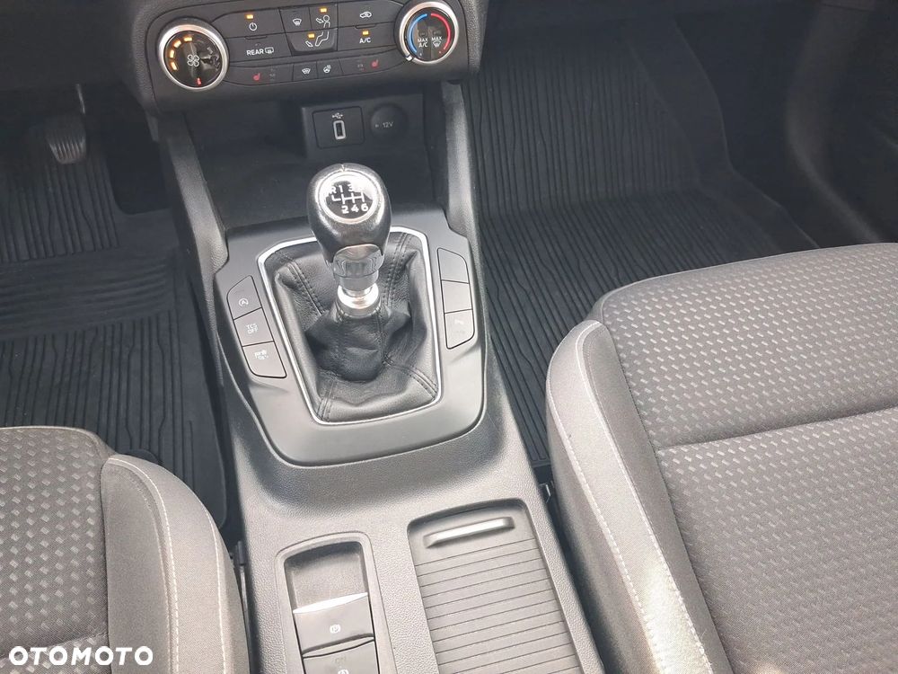 Ford Focus 1.5 EcoBlue Titanium - 29
