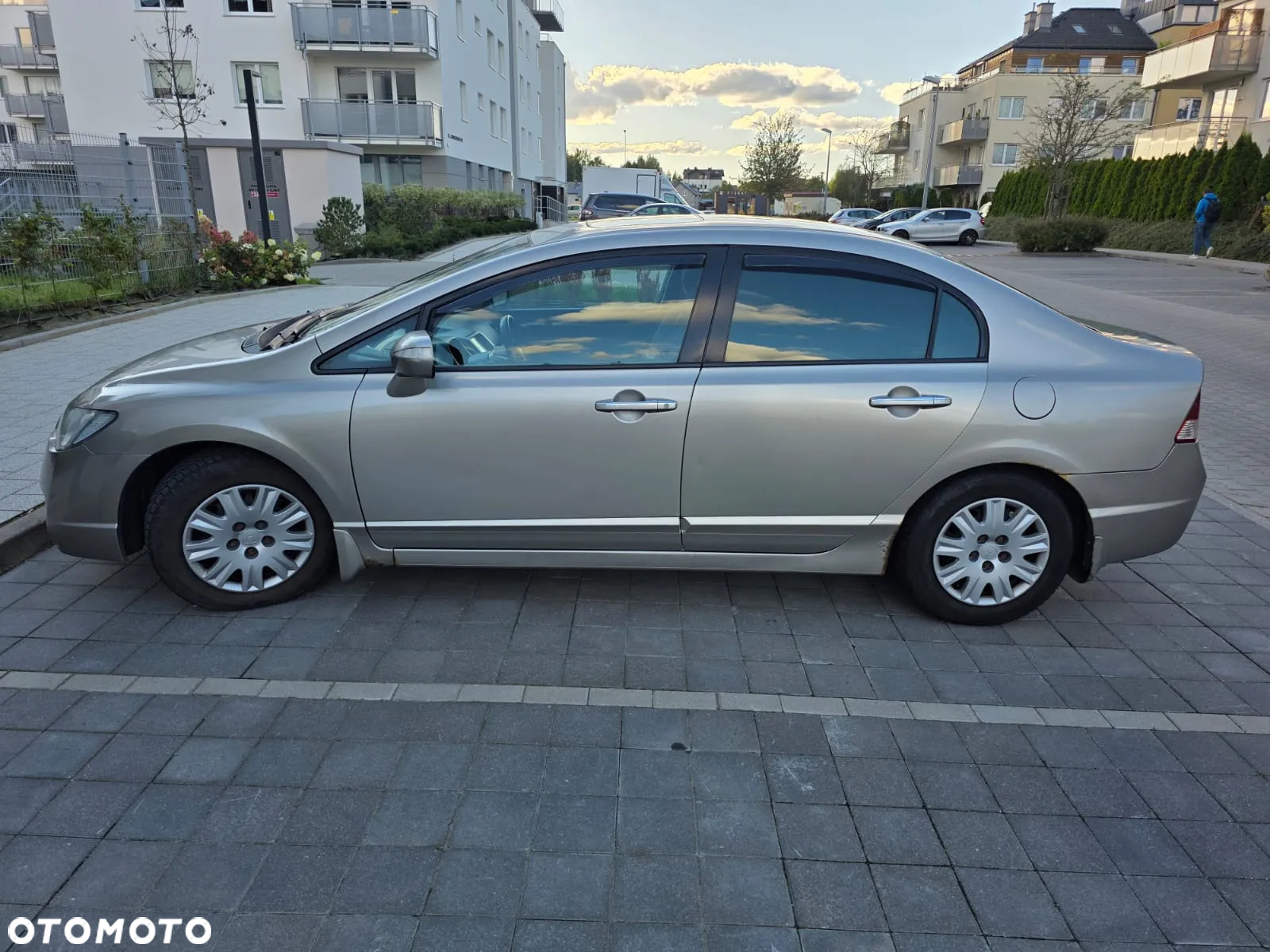 Honda Civic 1.8 Comfort - 11