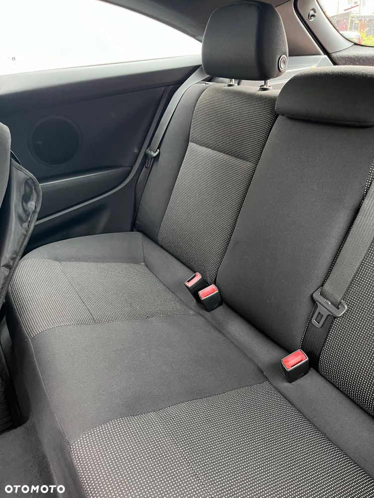 Opel Astra III GTC 1.8 Sport - 9