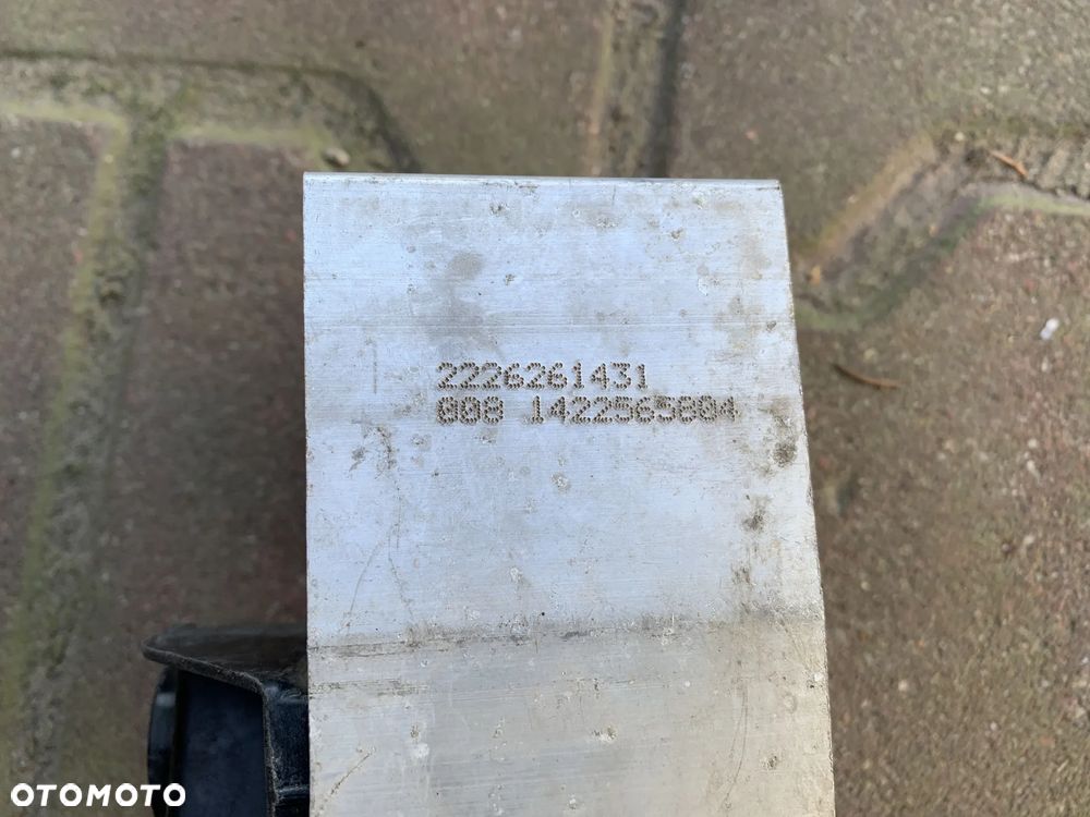 MERCEDES S-KLASA W222 13- MOCOWANIE WSPORNIK STREFA CHŁODNICY CHŁODNIC UCHWYT - 3