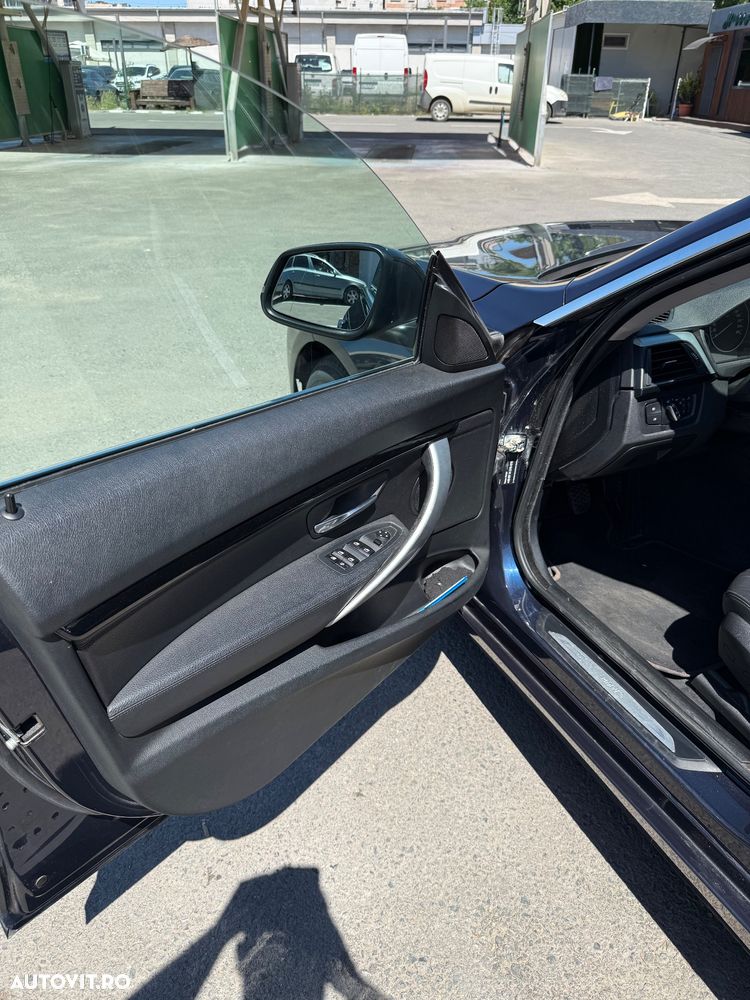 BMW Seria 3 320d Luxury Line - 19