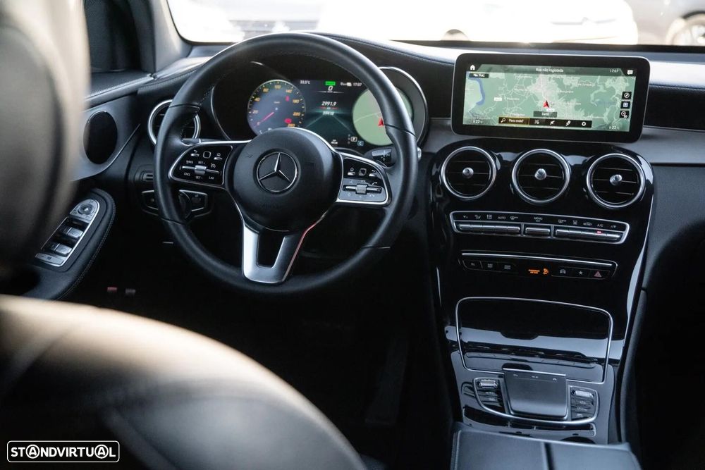Mercedes-Benz GLC 300 e Coupé 4Matic - 35