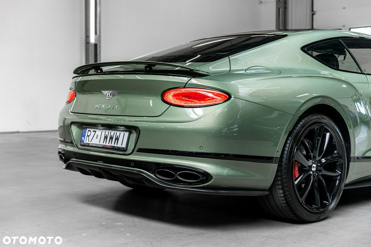 Bentley Continental GT - 12