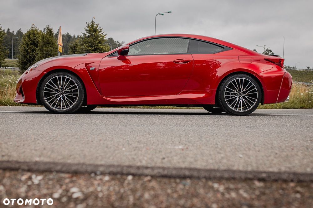 Lexus RC F Carbon - 9