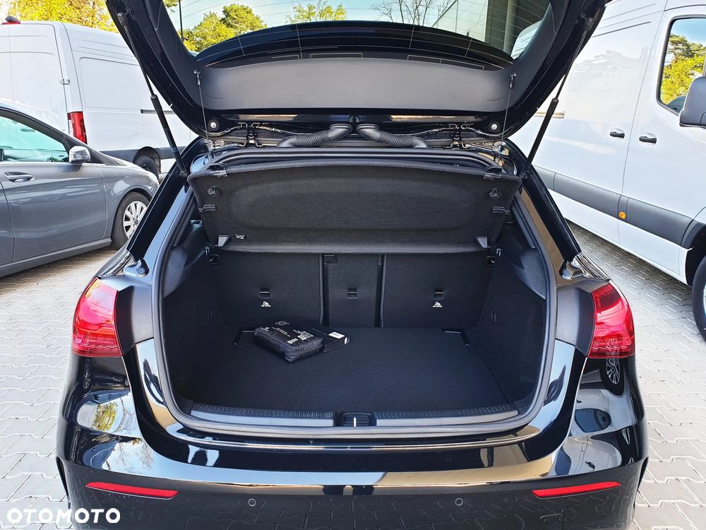 Mercedes-Benz Klasa A 200 AMG Line 7G-DCT - 17