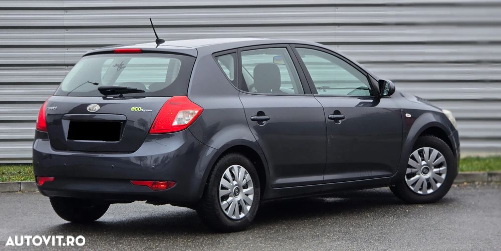 Kia Ceed 1.4 CVVT ISG Attract - 4