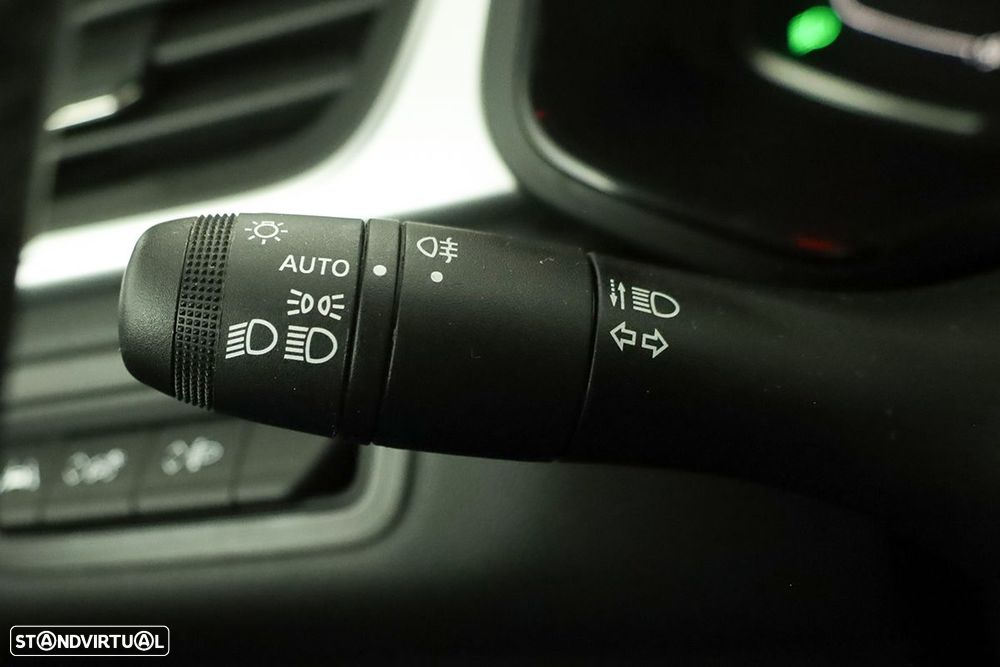 Renault Captur 1.0 TCe Techno Bi-Fuel - 17