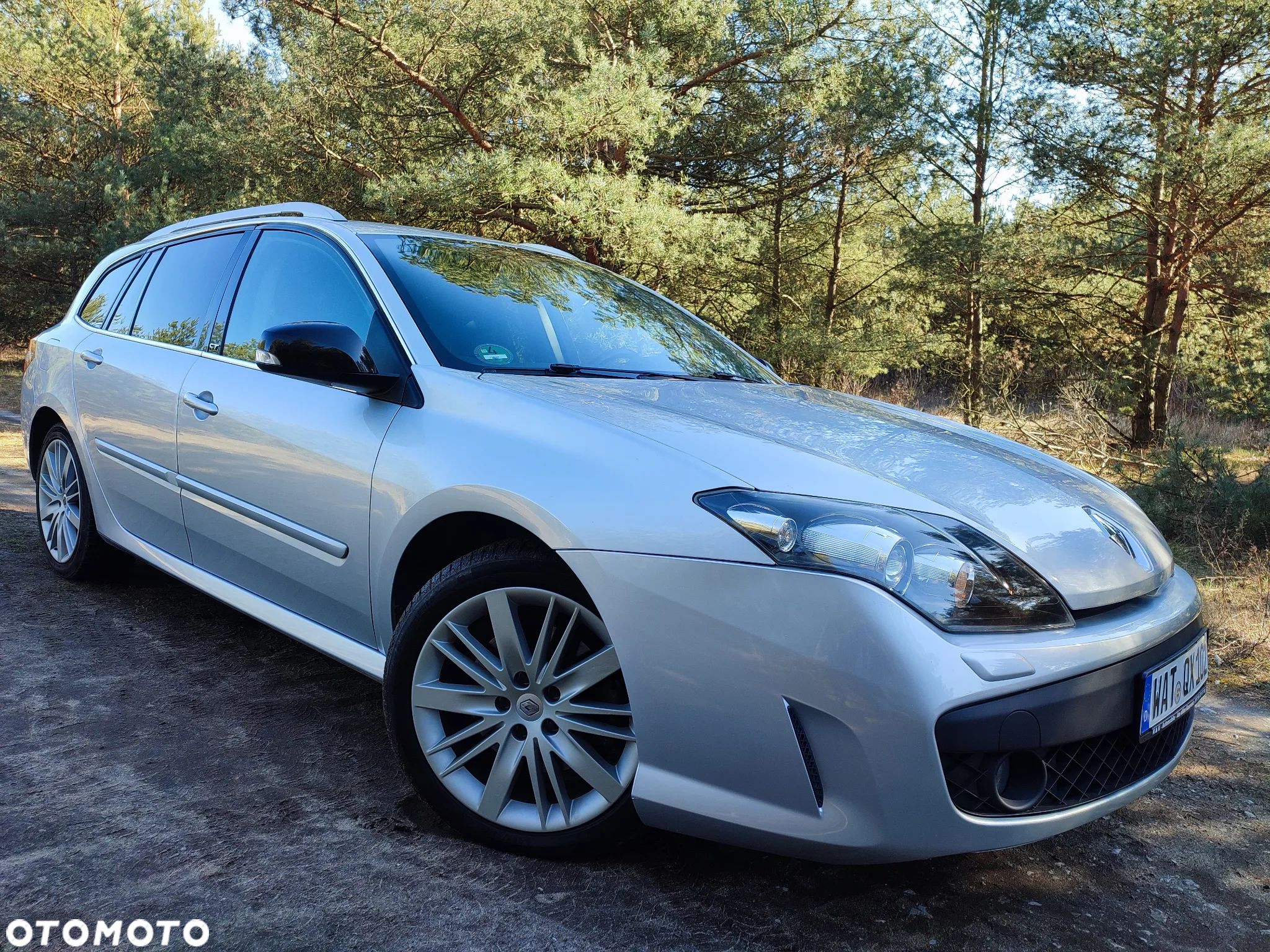Renault Laguna Grandtour dCi 180 FAP GT - 1