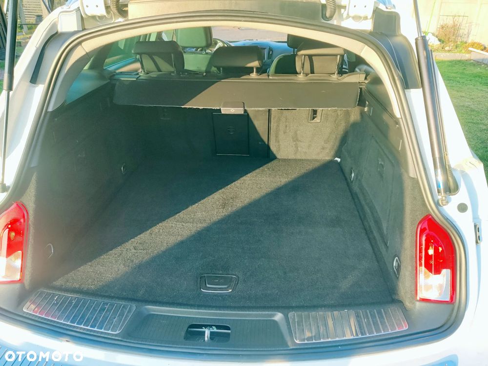 Opel Insignia 2.0 CDTI Cosmo S&S - 18