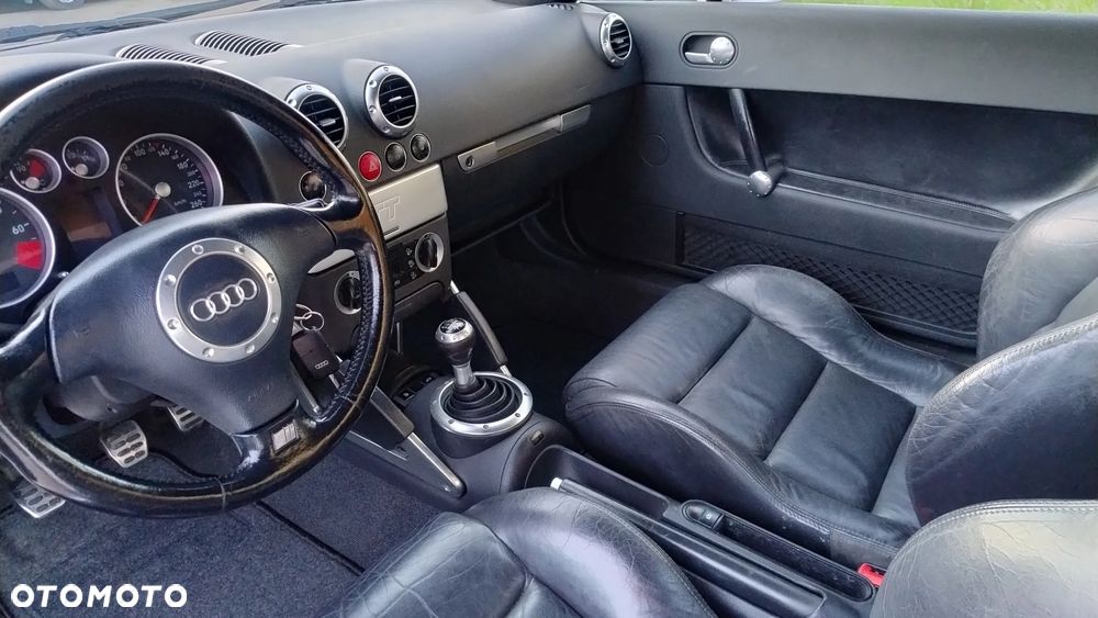 Audi TT Coupé 1.8T - 26