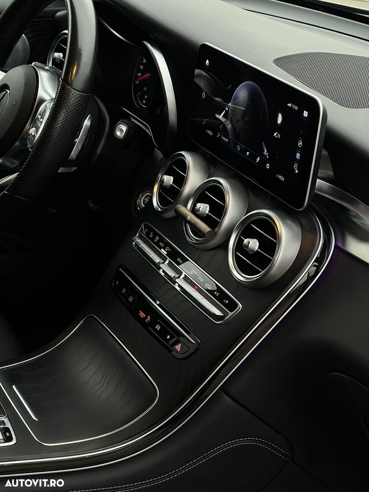 Mercedes-Benz GLC 220 d 4Matic 9G-TRONIC AMG Line - 12