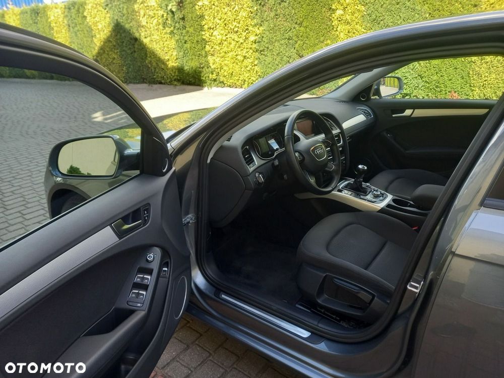 Audi A4 Limousine 2.0 TDI DPF Ambition - 29
