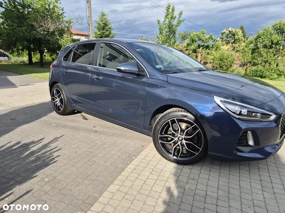 Hyundai i30 1.4 T-GDI Premiere Luxury - 9