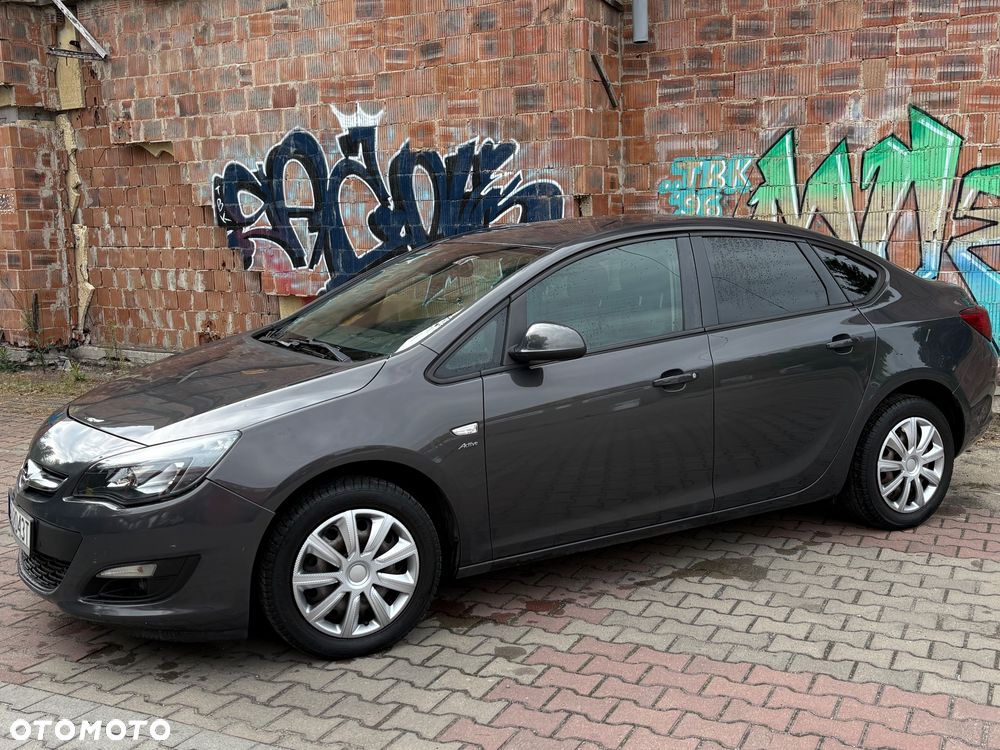Opel Astra 1.4 - 6