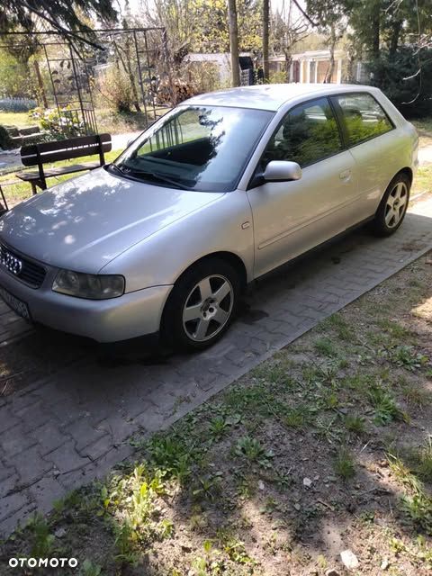 Audi A3 3-drzwiowe 1.6 Ambition - 1