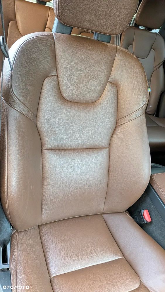 Volvo XC 90 D4 FWD Momentum - 30