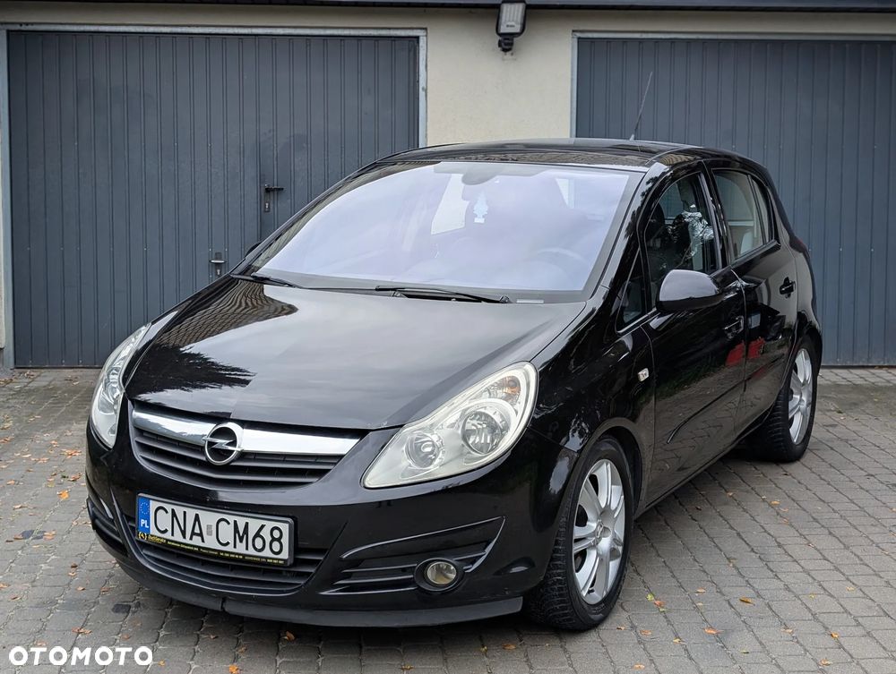 Opel Corsa 1.4 16V Automatik Cosmo - 2