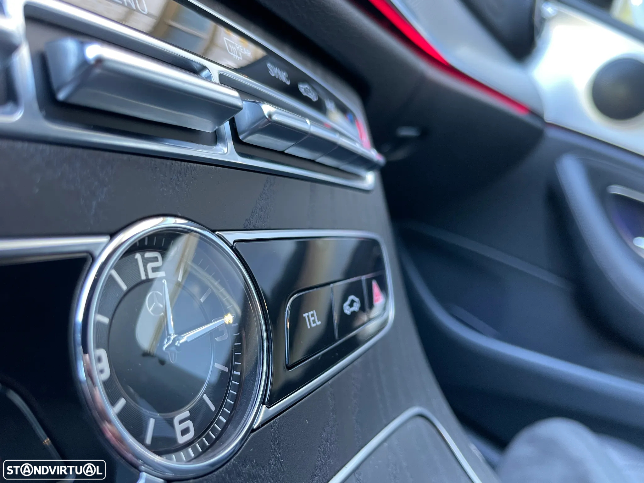 Mercedes-Benz E 220 d AMG - 28