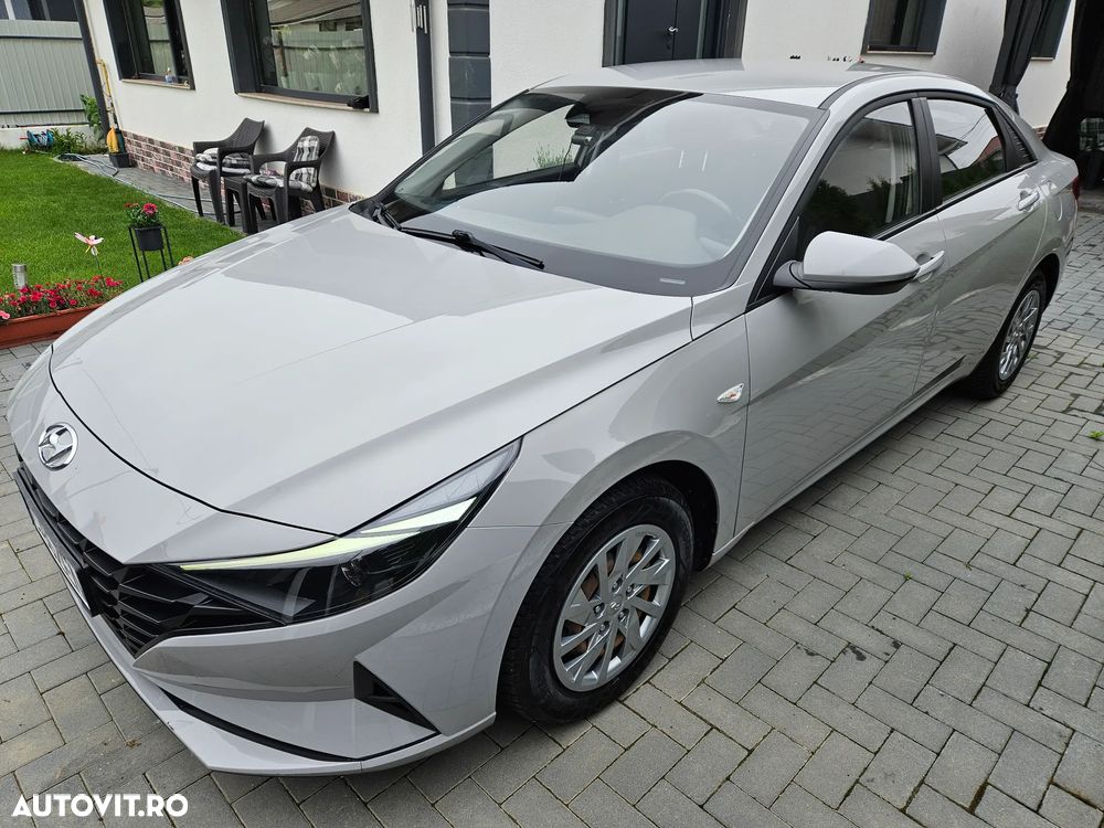 Hyundai Elantra 1.6 l 123 CP CVT Comfort - 1