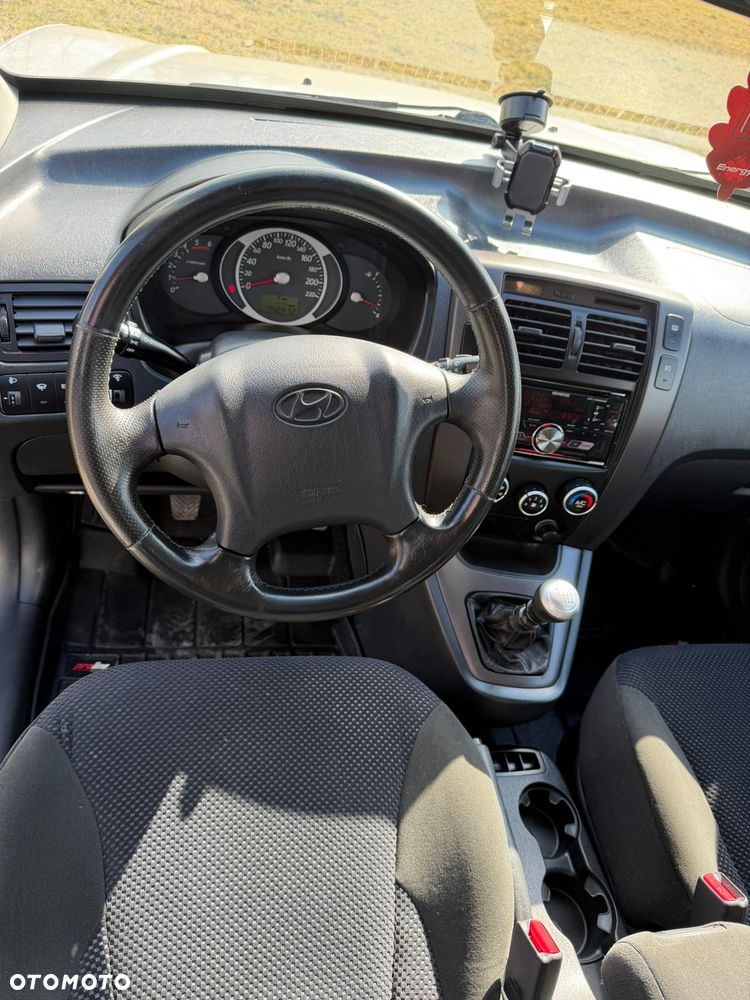 Hyundai Tucson 2.0 CRDi VGT 2WD GLS - 11