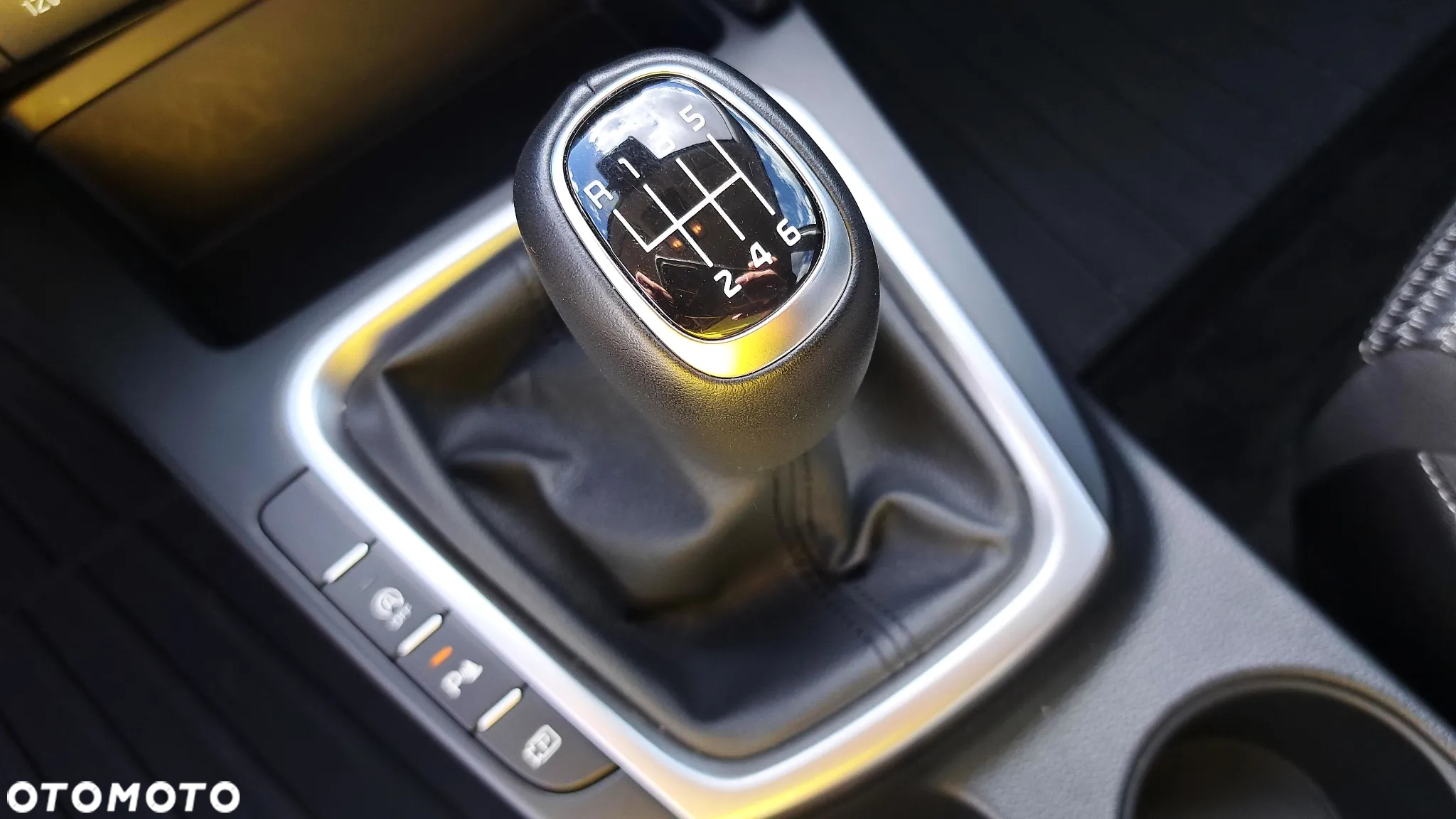 Kia XCeed 1.5 T-GDI M DCT - 16