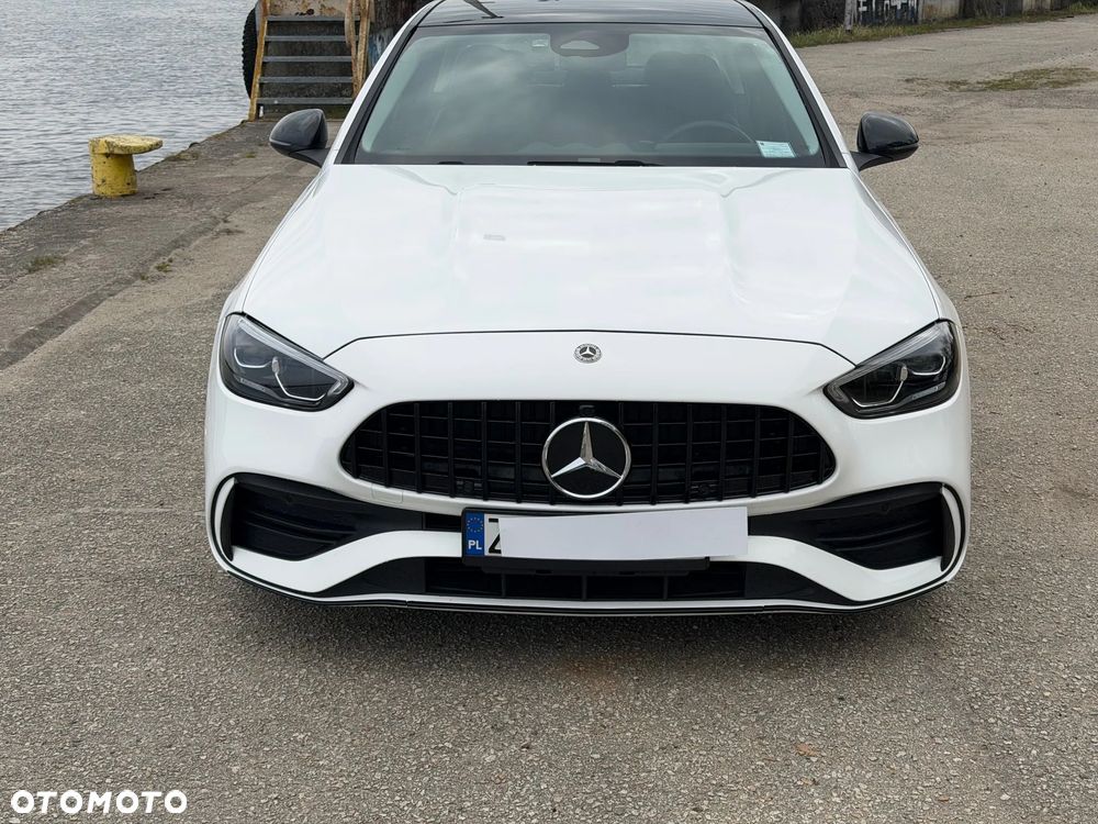 Mercedes-Benz Klasa C 180 9G-TRONIC AMG Line - 25