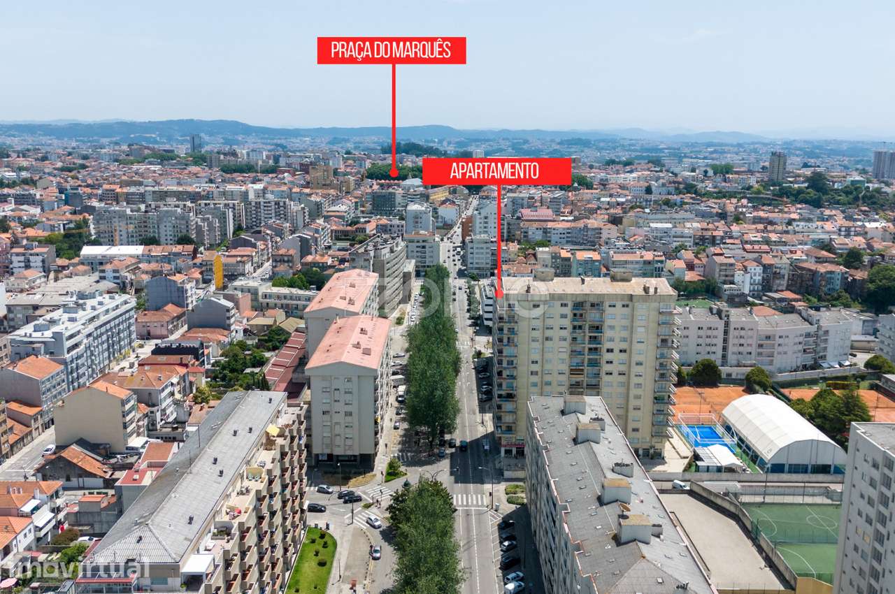 Apartamento T2 renovado com garagem fechada e arrumos - Porto - Grande imagem: 5/44