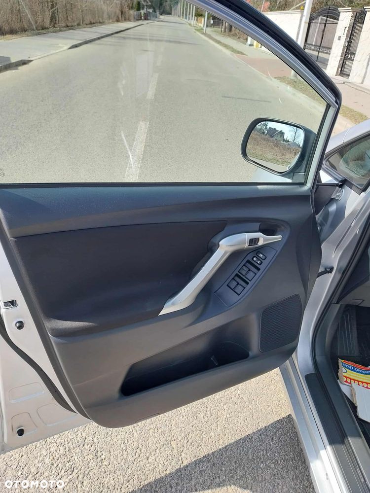 Toyota Verso 2.0 D-4D Sol plus - 27