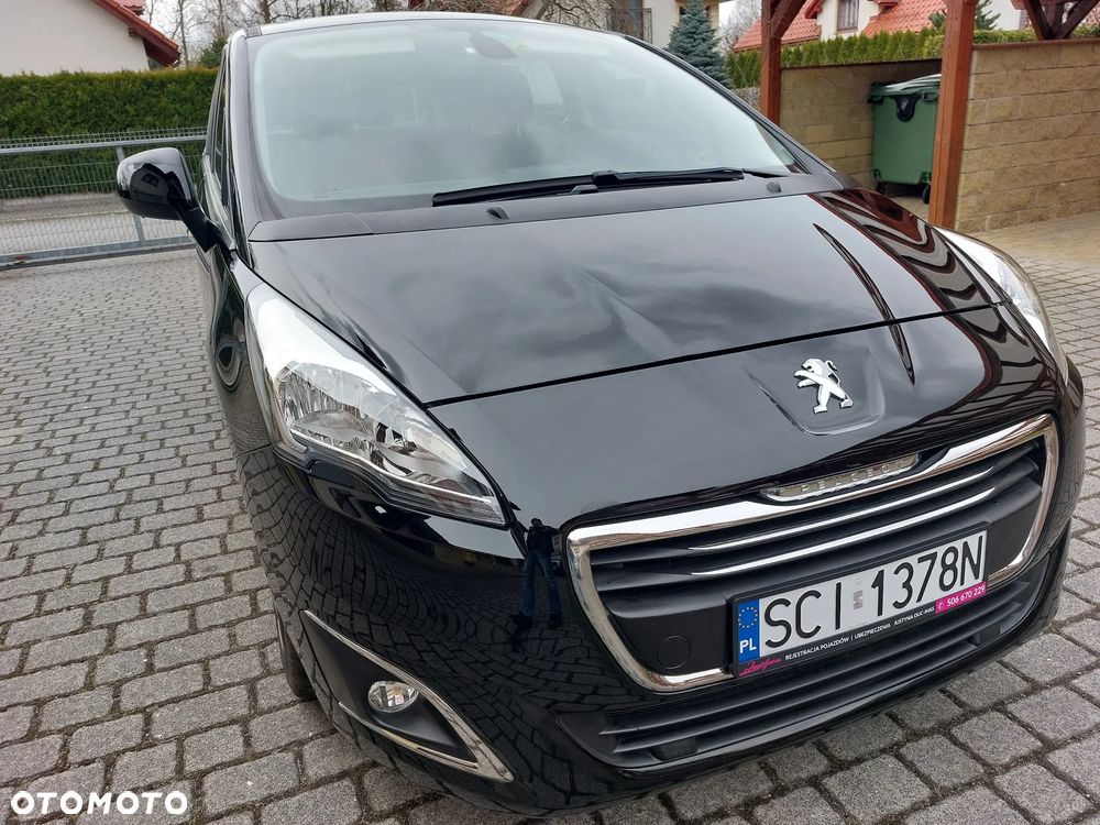 Peugeot 5008 HDI 115 Active - 16