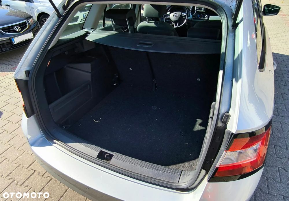 Skoda Fabia - 12