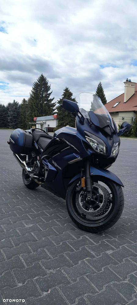 Yamaha FJR - 7