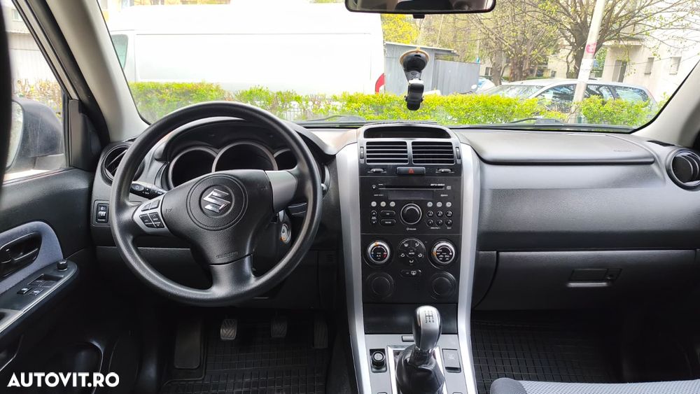 Suzuki Grand Vitara 1.6 JX - 7