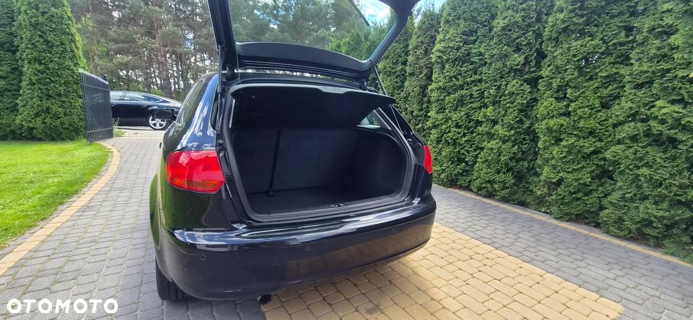 Audi A3 Sportback 1.6 FSI Ambiente - 18