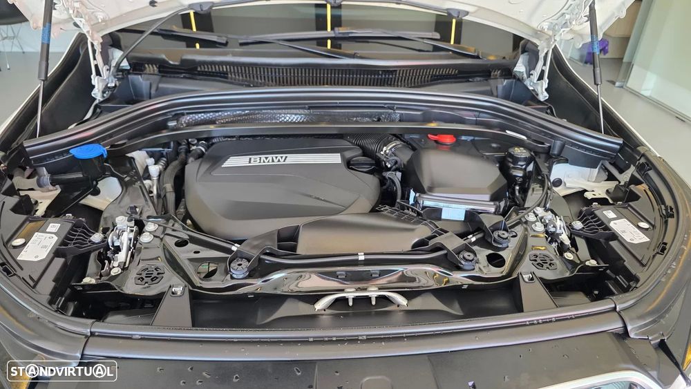 BMW X1 18 d sDrive xLine Auto - 33