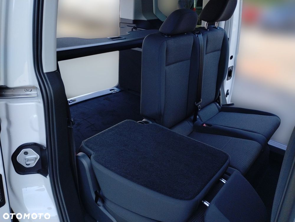 Volkswagen Caddy 2.0 TDI DSG - 12