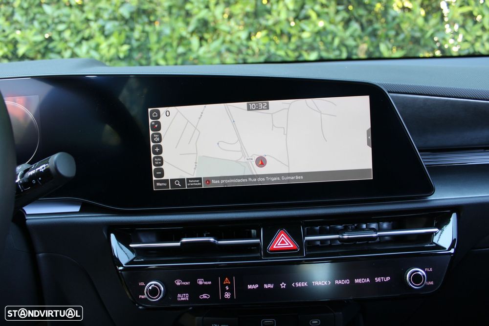 Kia Niro EV 64kWh Drive - 12