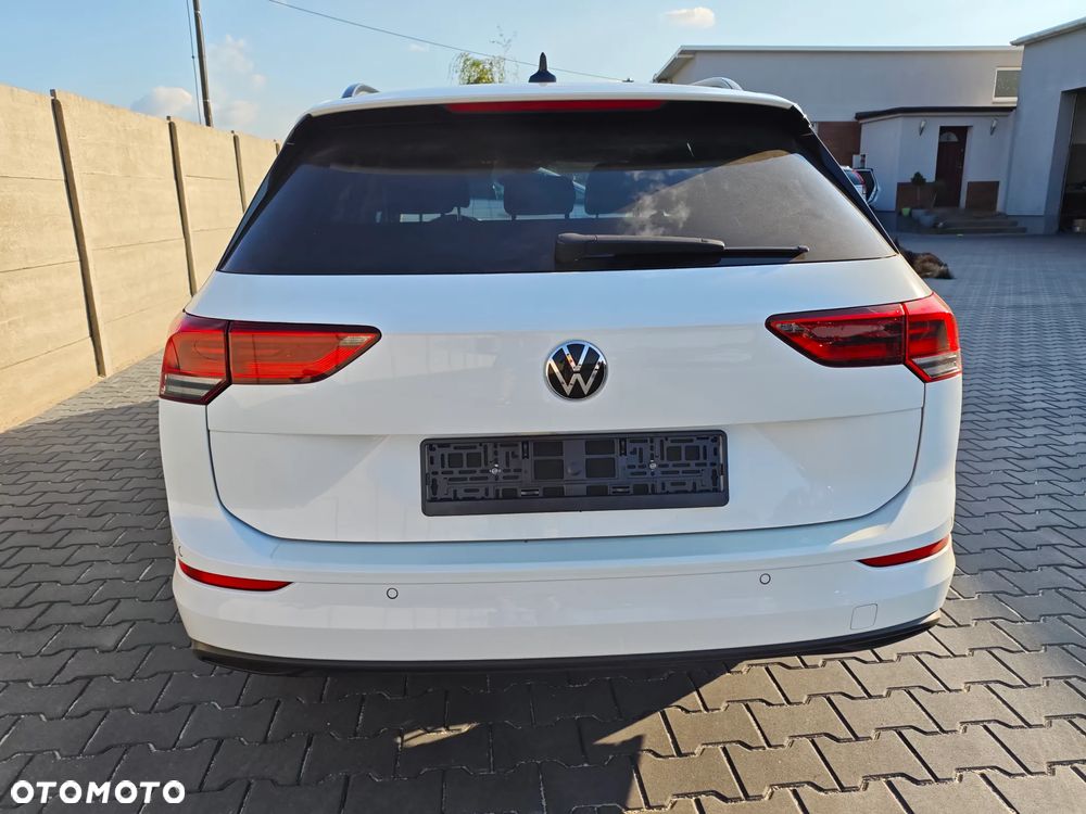 Volkswagen Golf 1.5 eTSI OPF DSG Active - 4