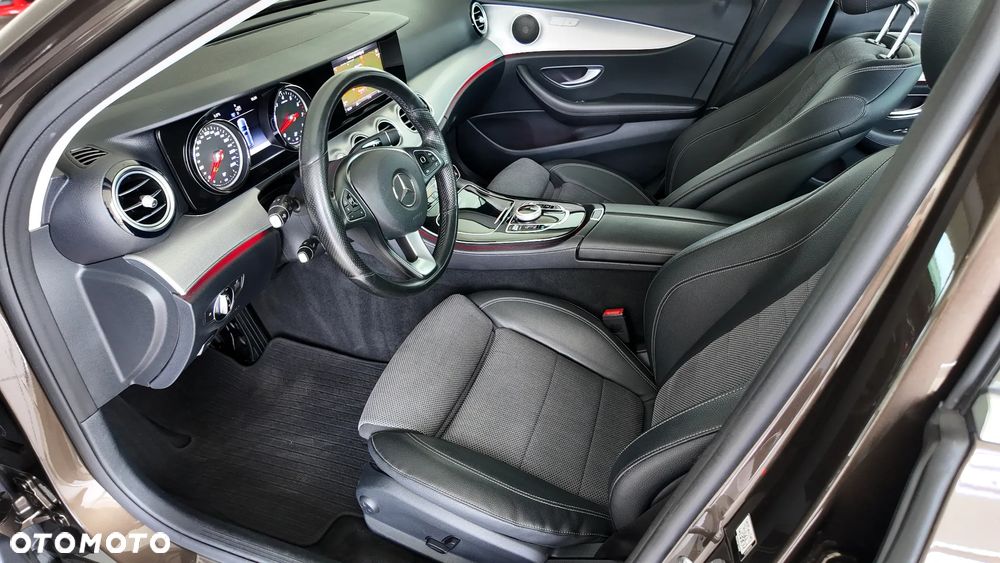 Mercedes-Benz Klasa E 200 T 9G-TRONIC Avantgarde - 12