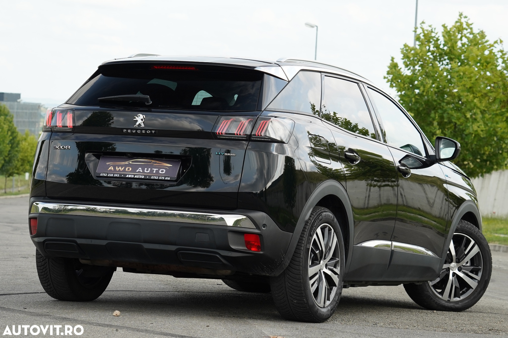 Peugeot 3008 Plug-In Hybrid 225 e-EAT8 Allure Pack - 4