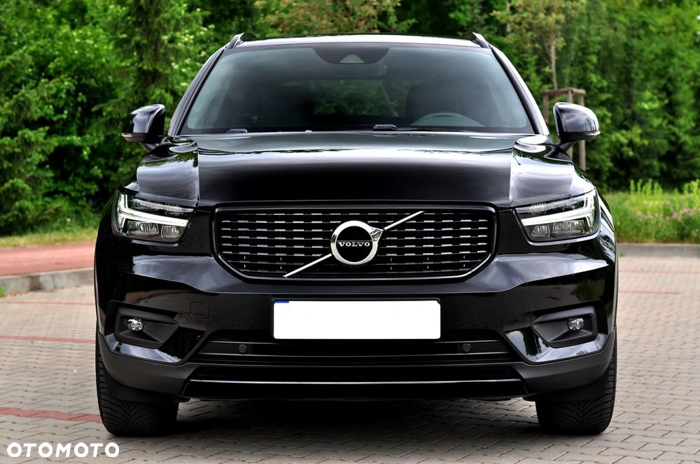 Volvo XC 40 T3 R-Design - 4