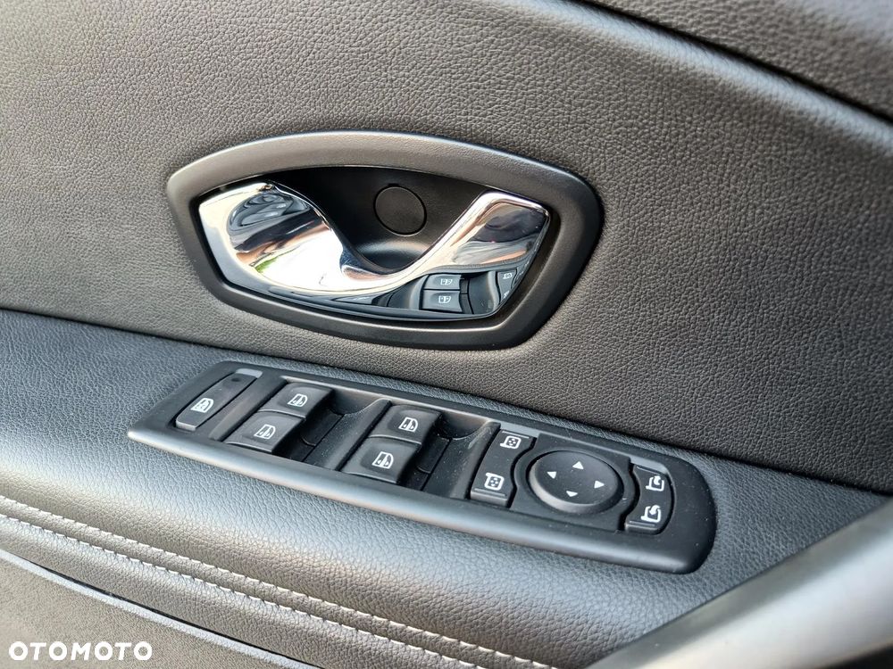 Renault Megane ENERGY TCe 130 BOSE EDITION - 34