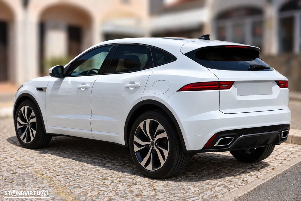 Jaguar E-Pace - 12