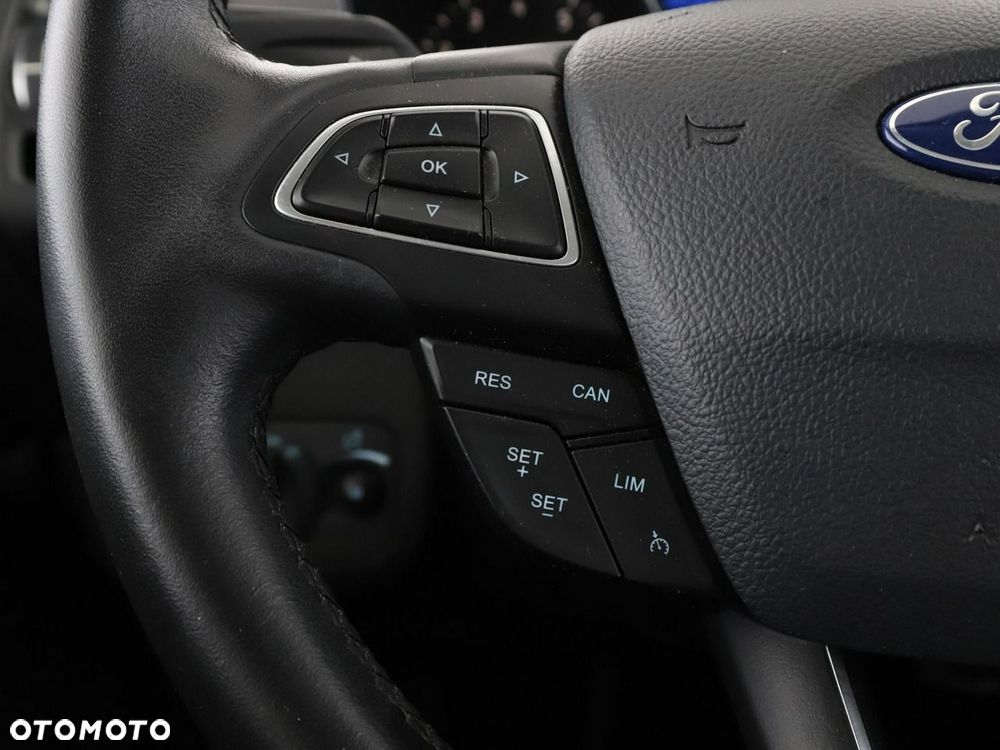 Ford Kuga 1.5 EcoBoost 2x4 Business Edition - 31