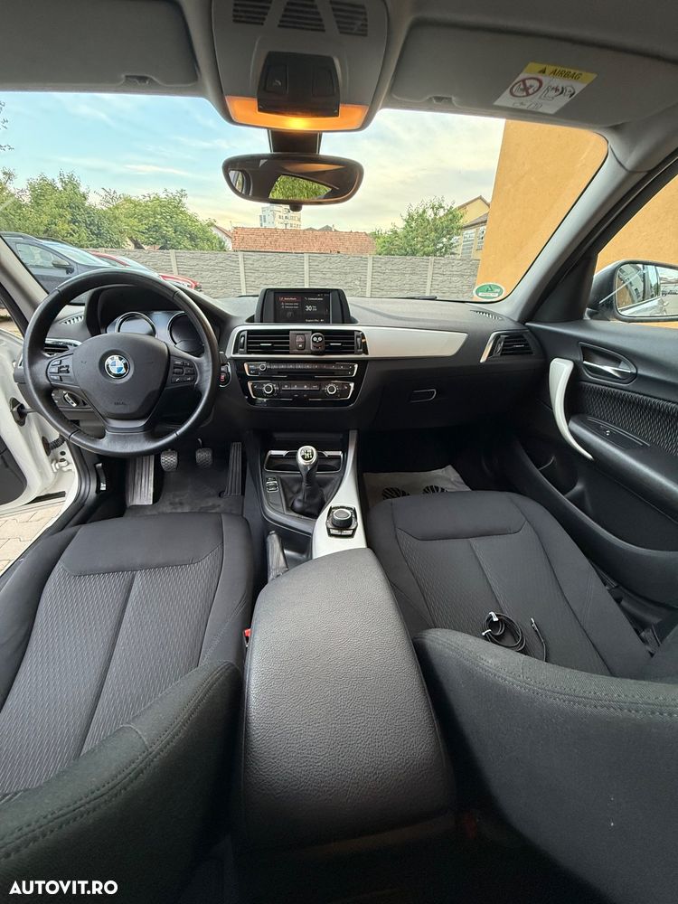 BMW Seria 1 118i Sport Line Shadow - 14