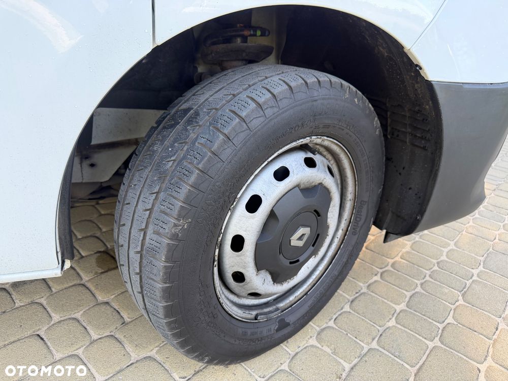 Renault Trafic - 19