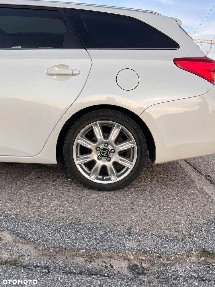 Toyota Auris 1.8 HSD Prestige NAVI - 7