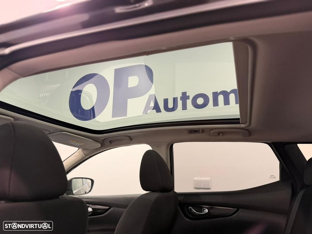Nissan Qashqai 1.5 dCi N-Connecta - 11