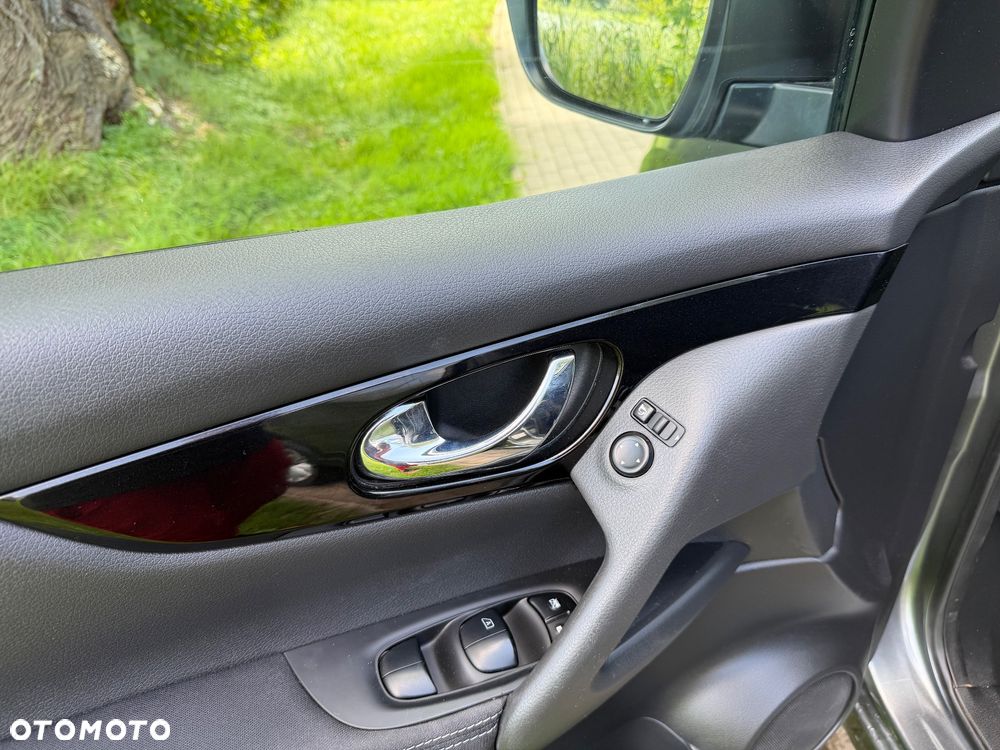 Nissan Qashqai - 23