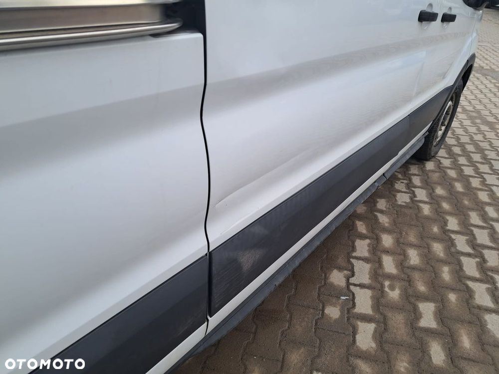 Ford Transit - 18